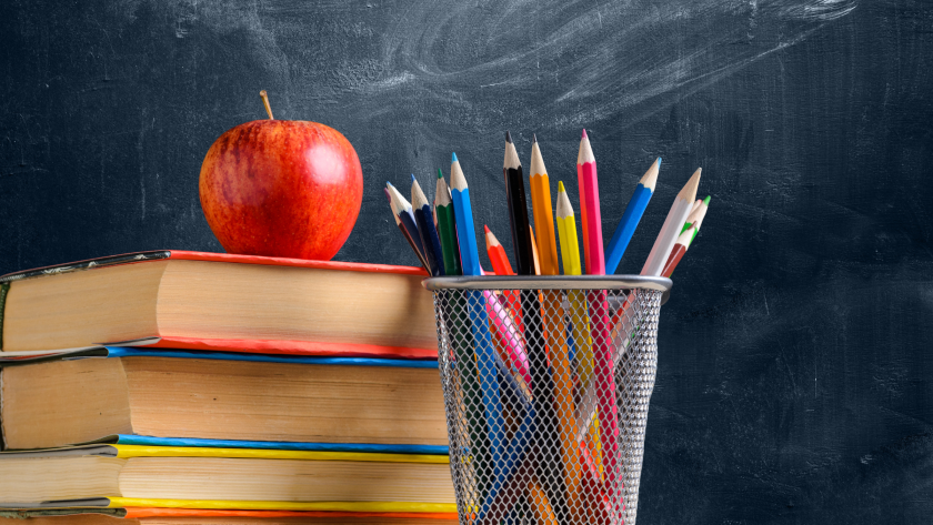 elementos de escritorio para profesores